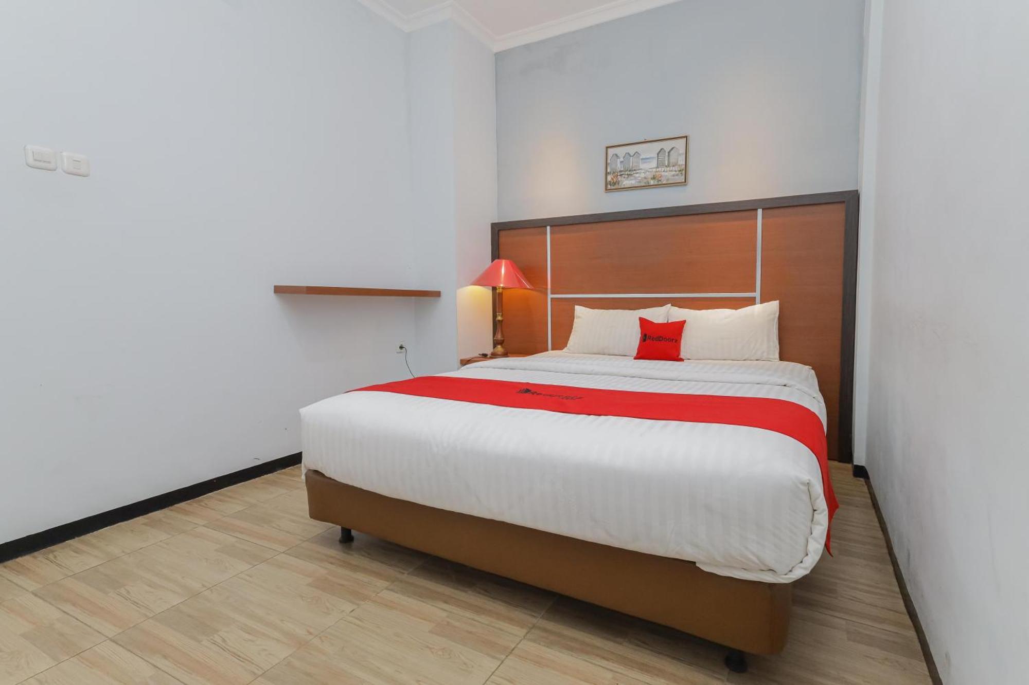 OYO 90931 Swun Stay Guest House&Coworking Space Malang Exterior foto