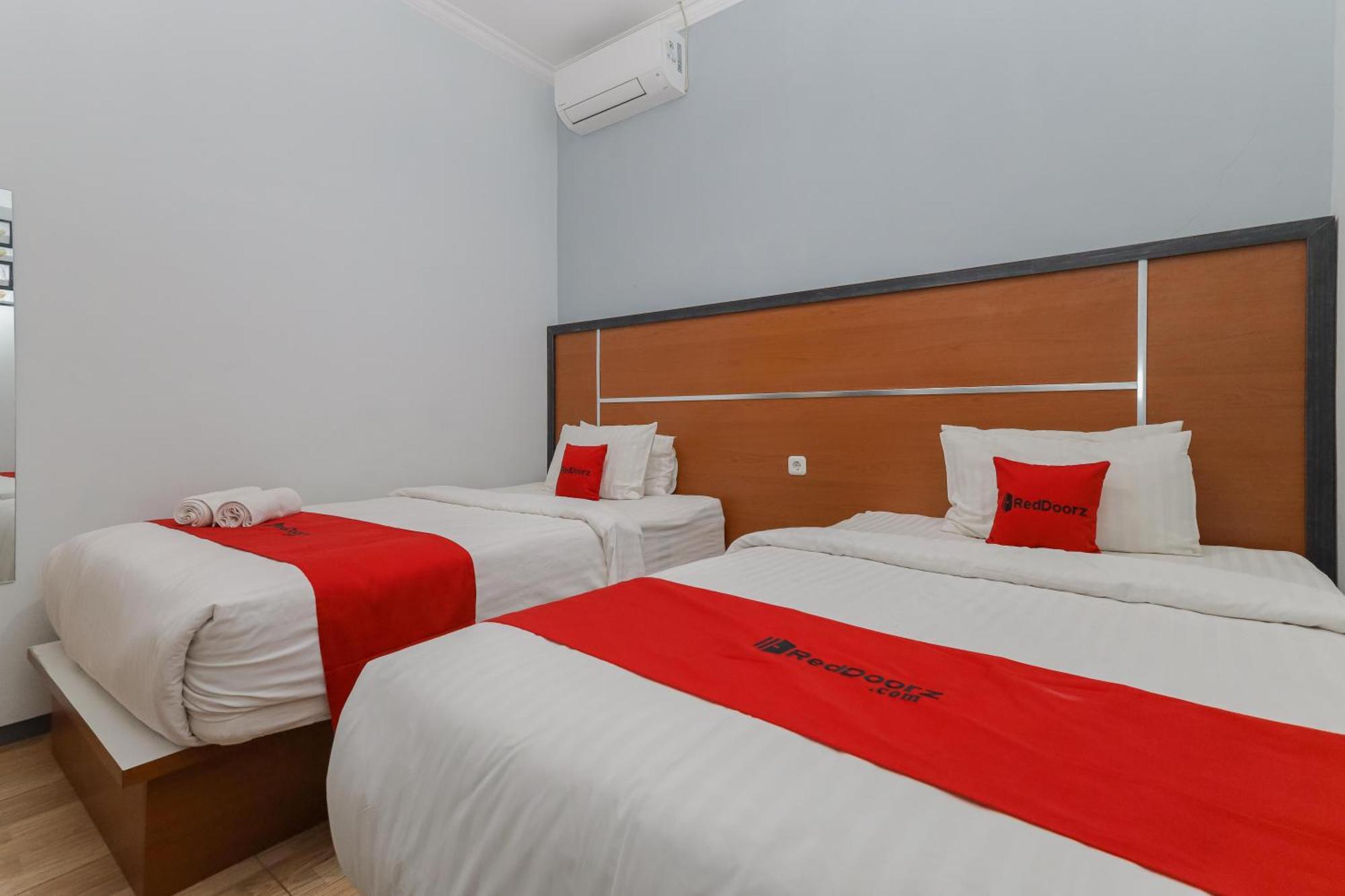 OYO 90931 Swun Stay Guest House&Coworking Space Malang Exterior foto