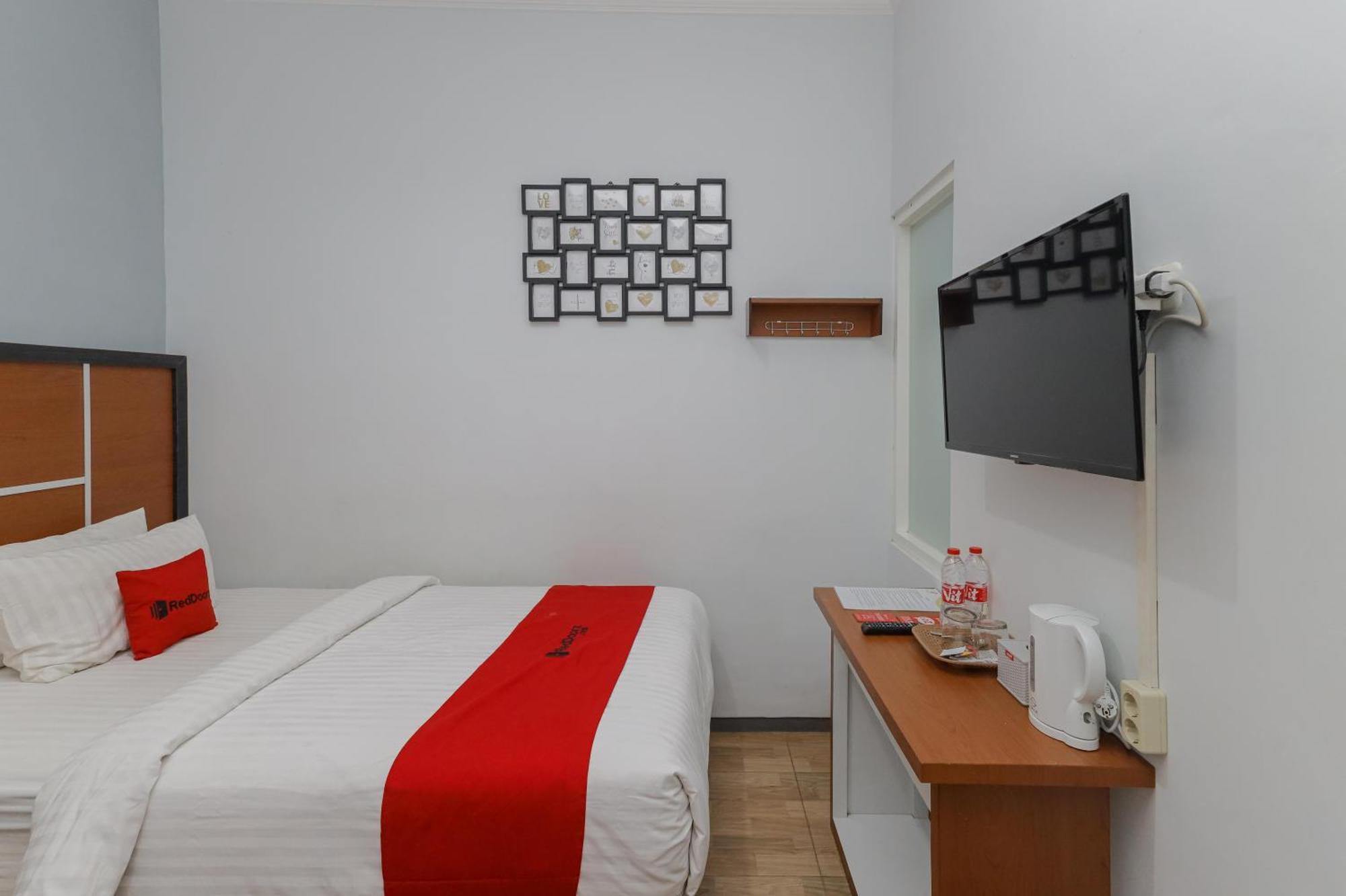 OYO 90931 Swun Stay Guest House&Coworking Space Malang Exterior foto